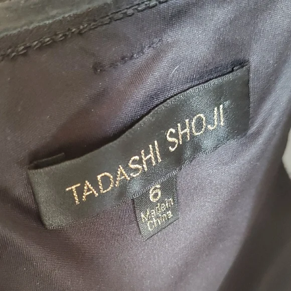 Tadashi Shoji Banded Lace  Black and Tan Maxi Gown with Flutter Cap Slee… - Picture 12 of 12